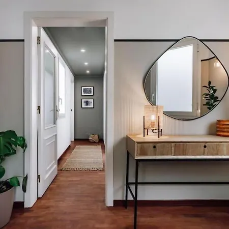 Kamina - 2 Bedroom In Passeig De Gracia 바르셀로나